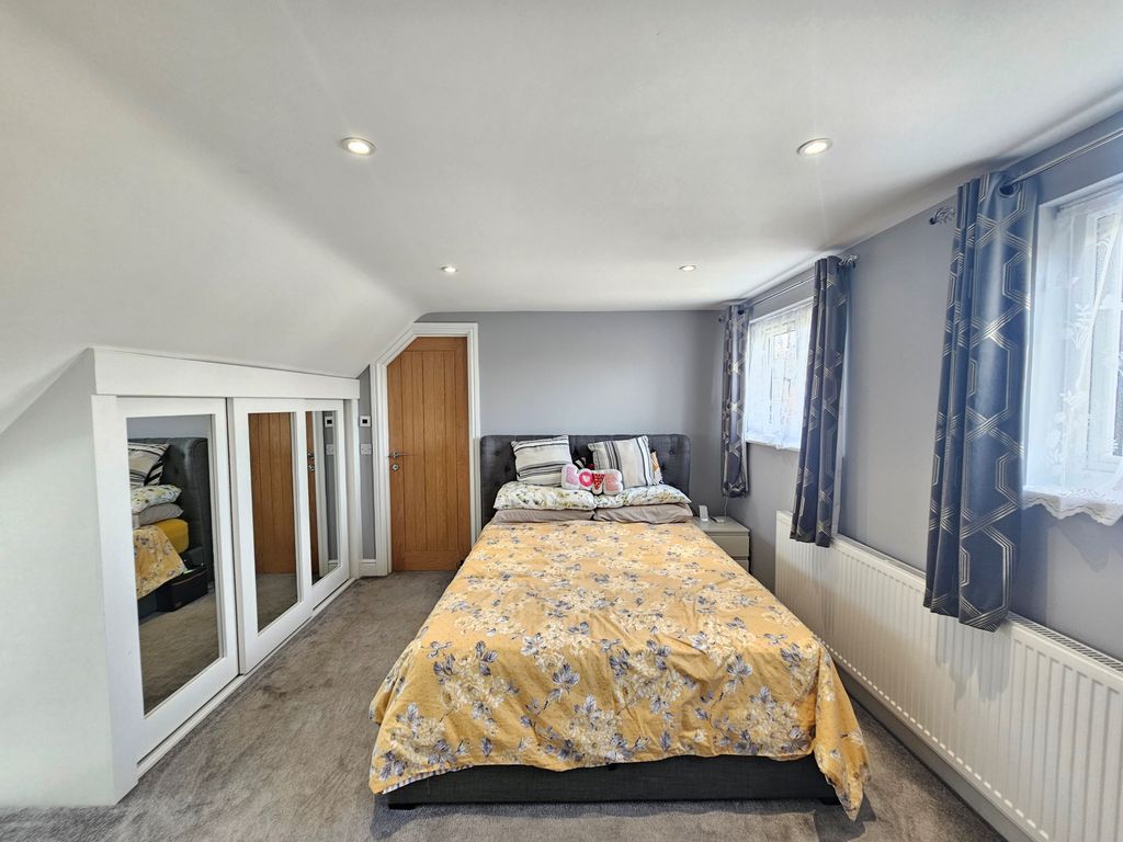 Property photo 1 of 15 Image