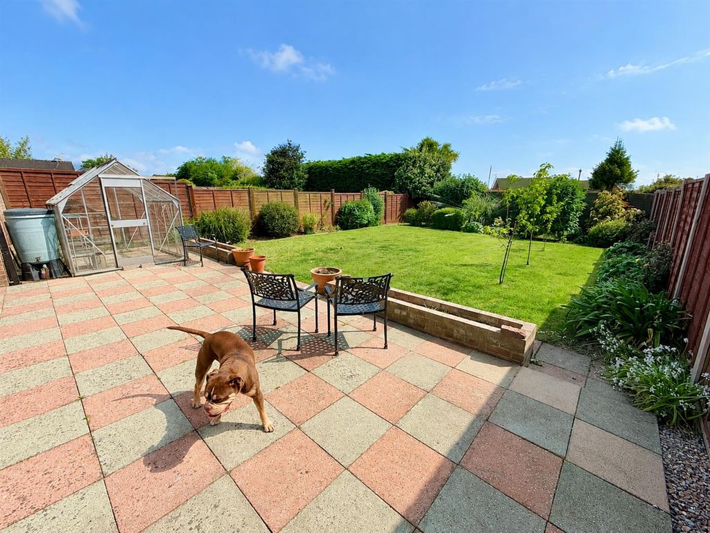 Property photo 2 of 16 For Sale By Aspire Residential | Stour Road