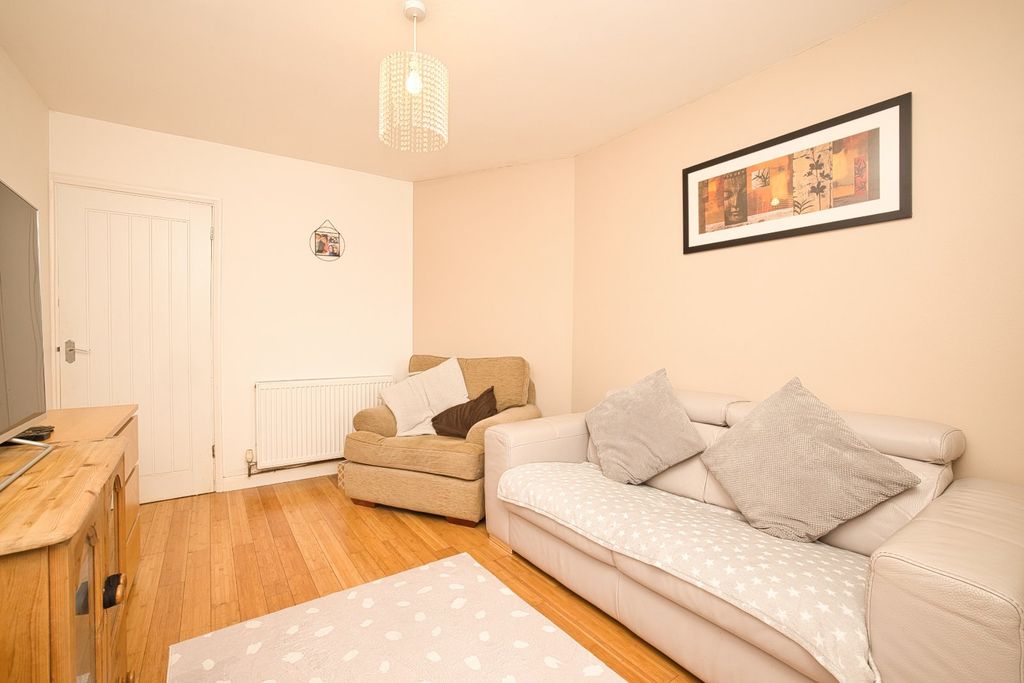 Property photo 3 of 13 Picture 3