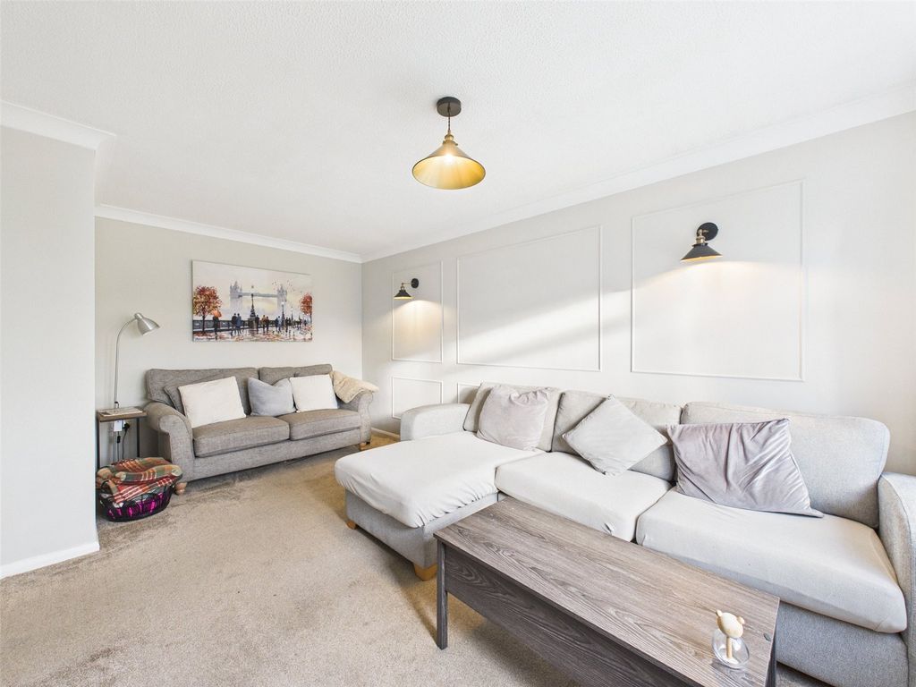 Property photo 3 of 15 Picture No. 11