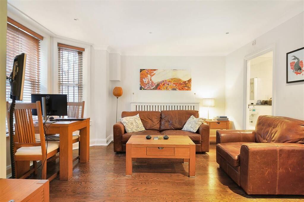 Property photo 3 of 12
