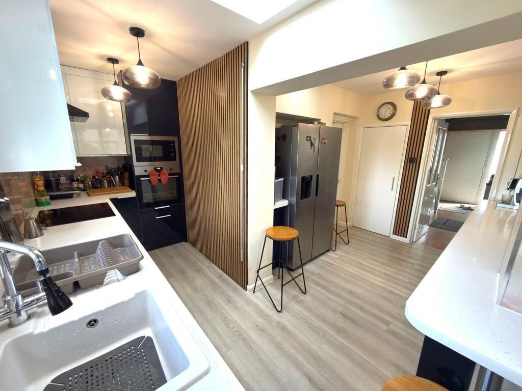 Property photo 2 of 17 Photo 2