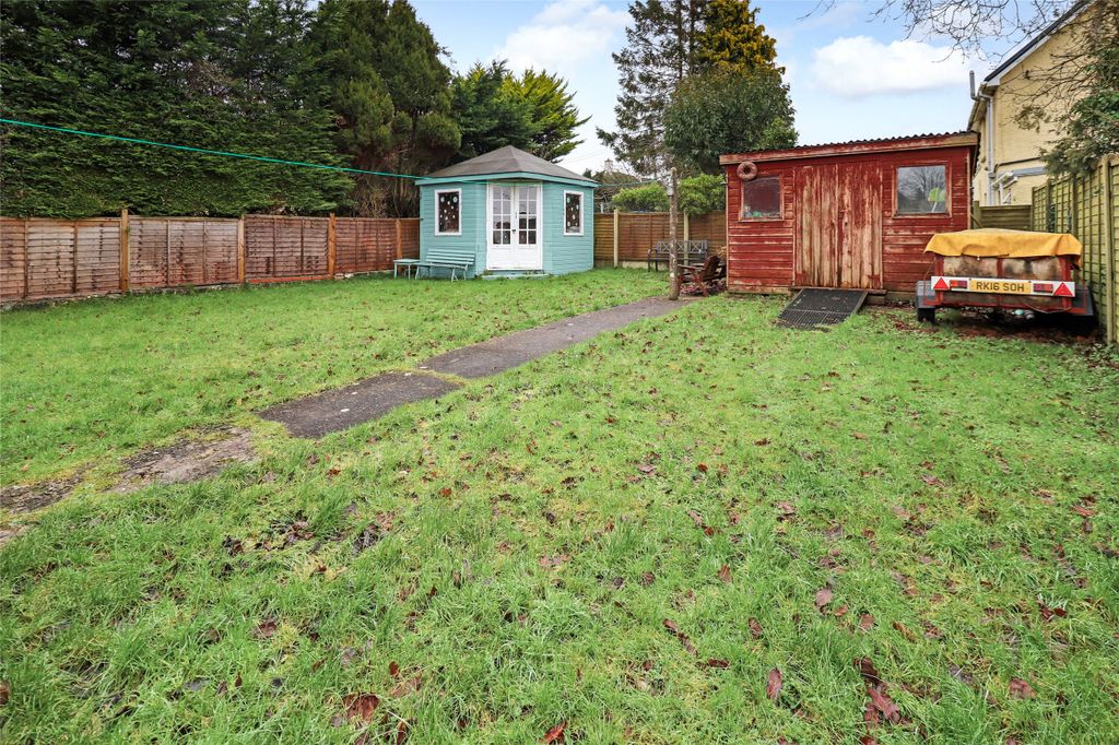 Property photo 2 of 17 2 - Picture No. 13