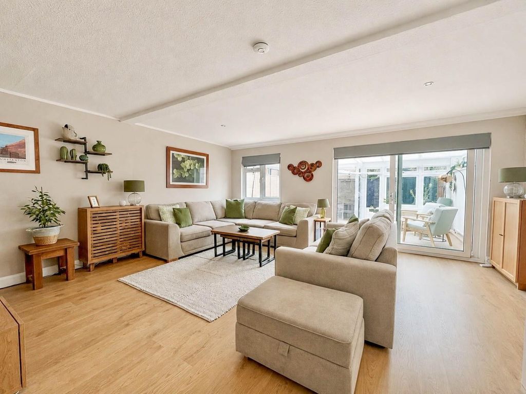 Property photo 2 of 14 Jah Edit 2.Jpg