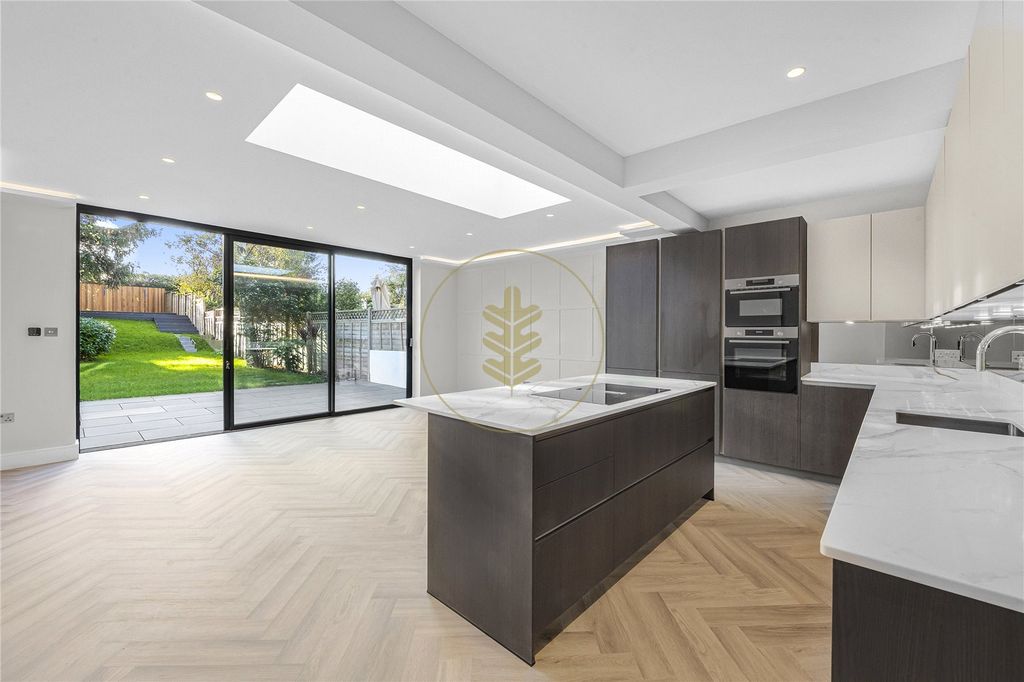 Property photo 1 of 13 Picture No. 09