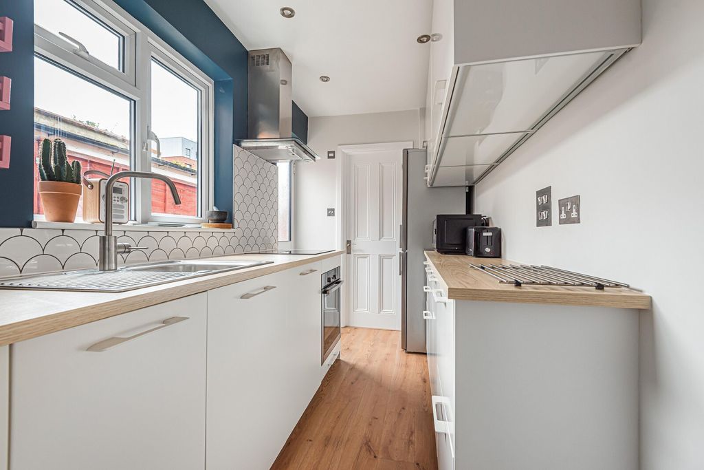 Property photo 2 of 11 Picture No. 02