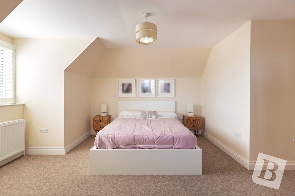 Property photo 2 of 29 Bedroom