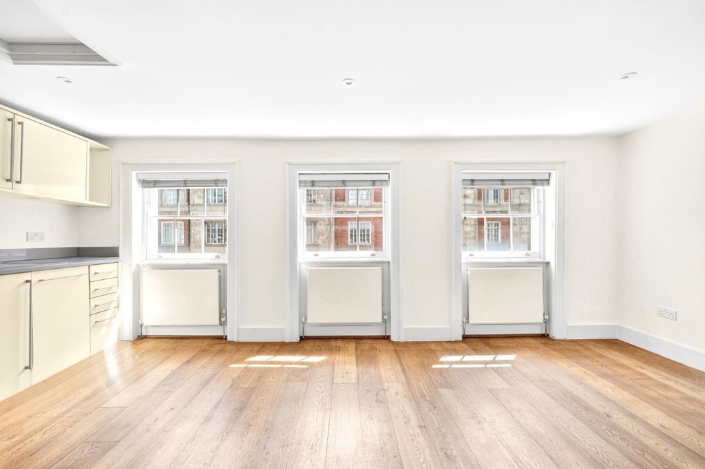 Property photo 2 of 12 _Akp5177-2