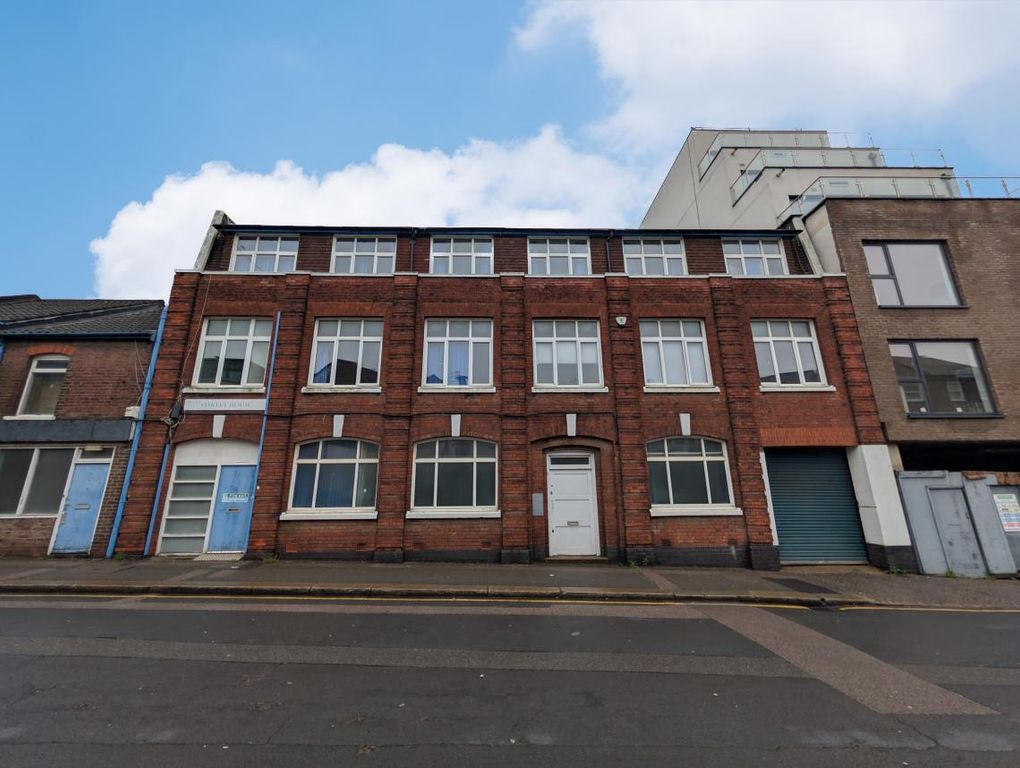 Property photo 2 of 4 83761840-058d-11F1-99Ab-0242Ac110002-1140.Jpg