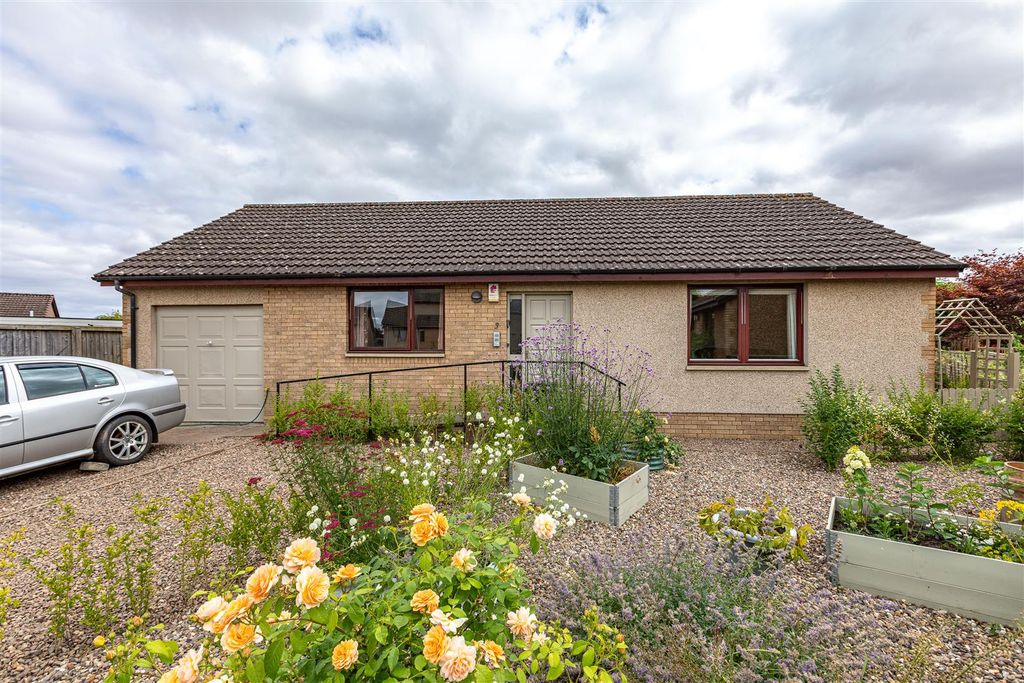 Property photo 1 of 22 3 St Aidens Park St Boswells 05.Jpg