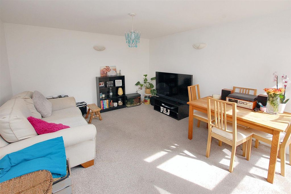 Property photo 3 of 10 Dsc_0030 (1).Jpg