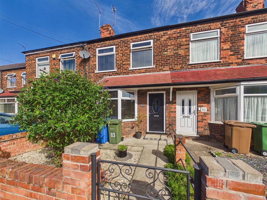 Property photo 1 of 13 Cam05451G0-Pr0212-Still018.Jpg