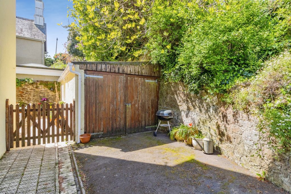 Additional image 38 of 4 bed semi-detached house for saleCourtenay Road, Newton Abbot TQ12