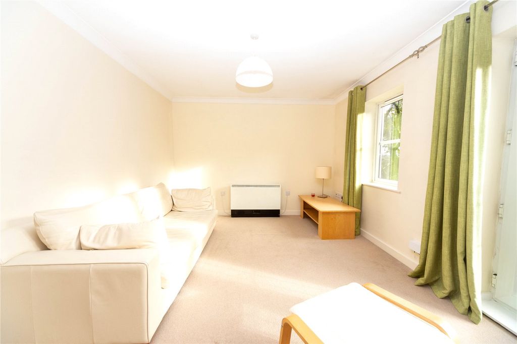 Property photo 3 of 14 Picture No. 08