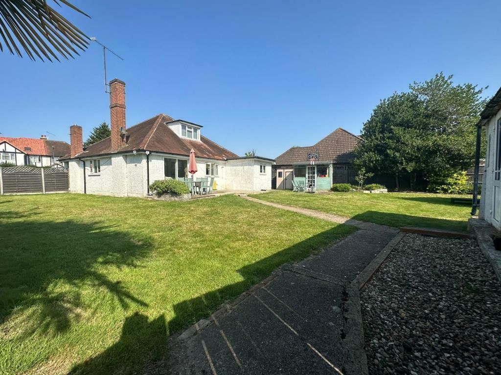 Property photo 3 of 33