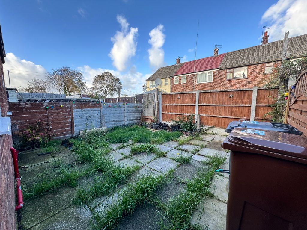 Property photo 2 of 9