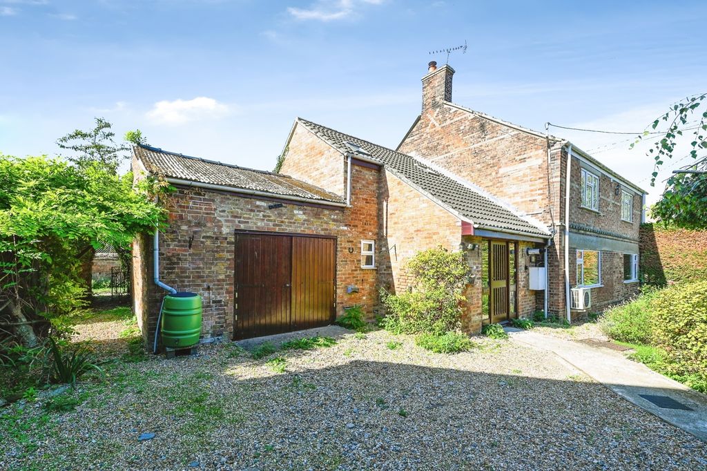 Property photo 1 of 30 Pbox-Img.Jpg