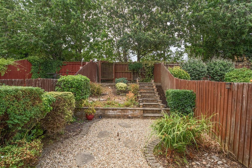 Property photo 2 of 11 Rear Garden