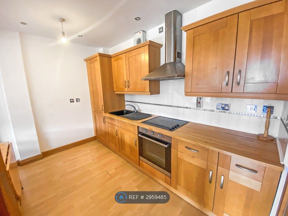 Property photo 2 of 11