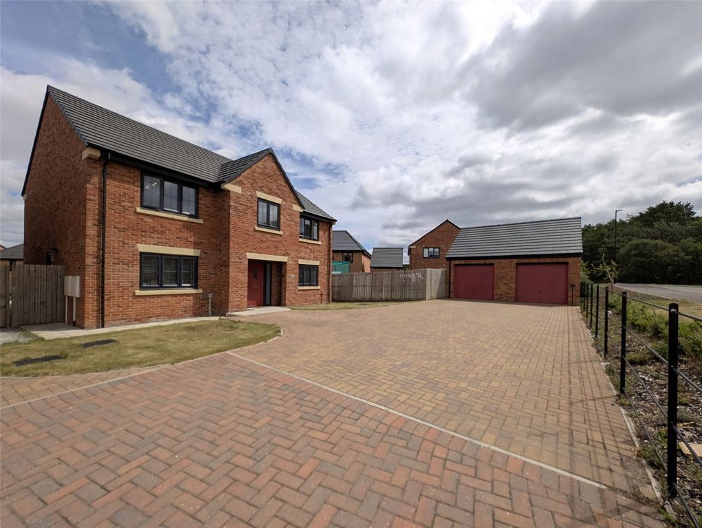 Property photo 1 of 27 Picture No. 22