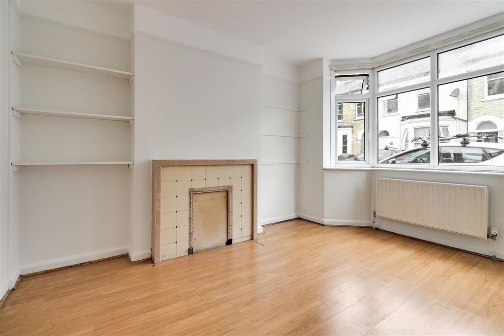 Property photo 2 of 20 Img (1).Jpg