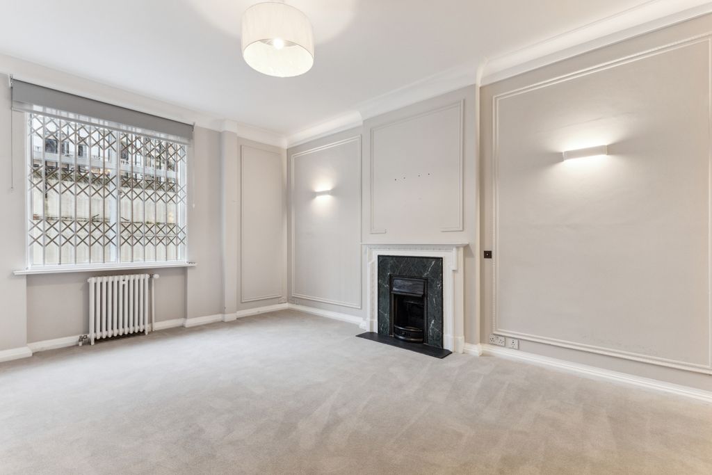 Property photo 3 of 11 Reception Room