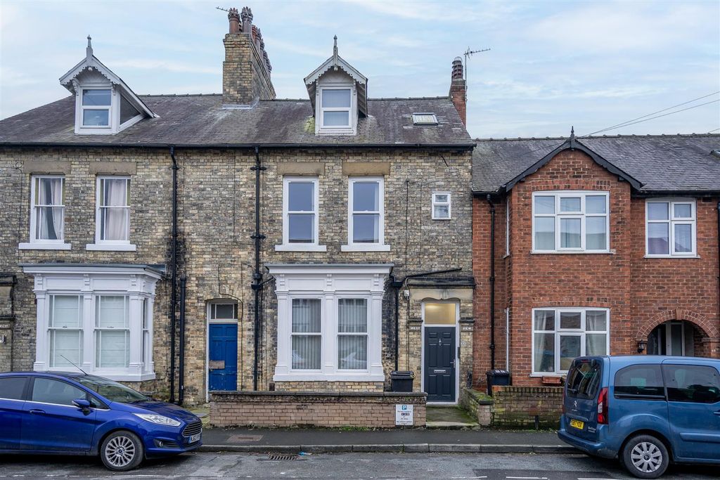 Property photo 1 of 7 2, 70 B-7.Jpg