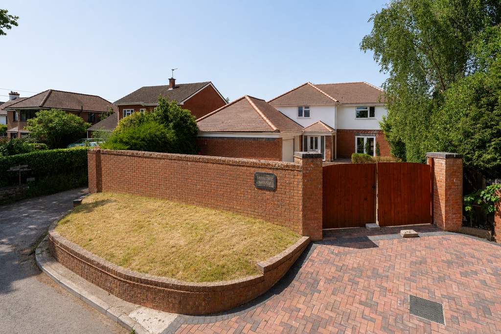 Property photo 2 of 50