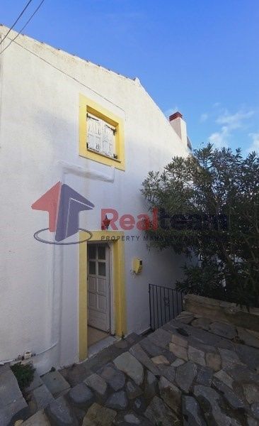 Property photo 2 of 22