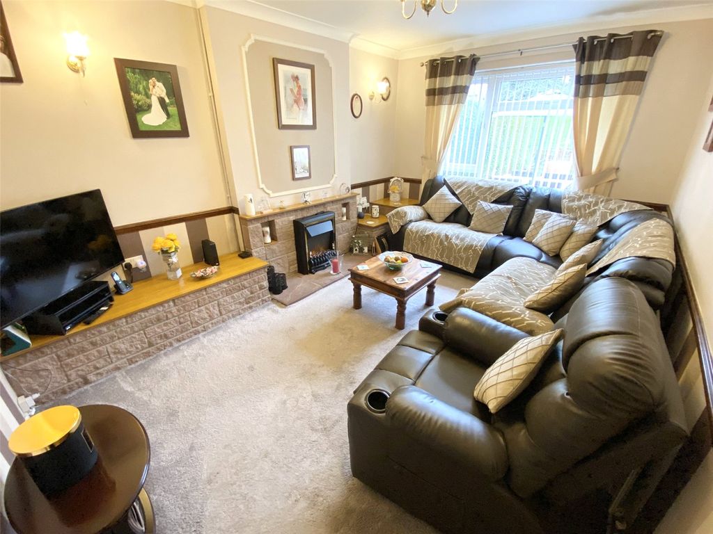 Property photo 2 of 17 Picture No. 11