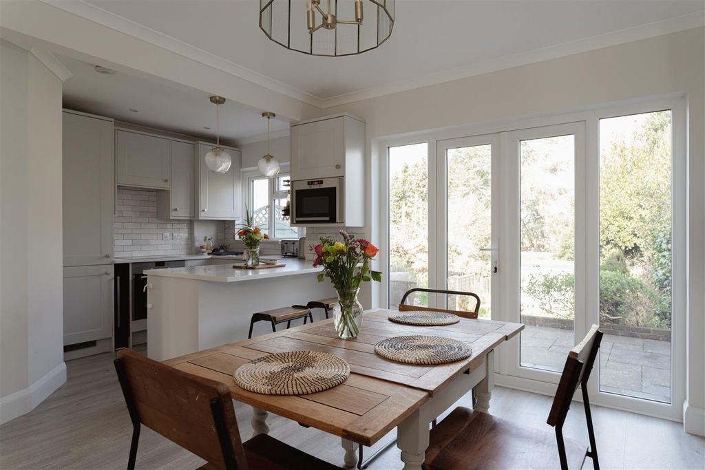 Property photo 2 of 15 16.Jpg