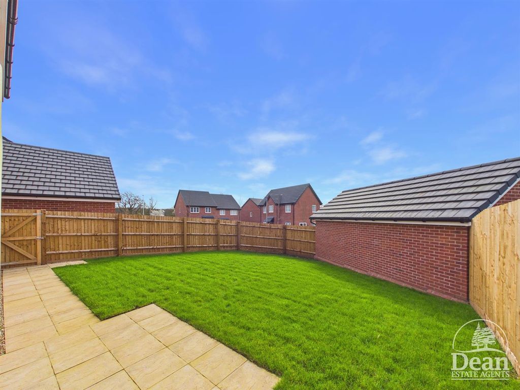 Property photo 2 of 35