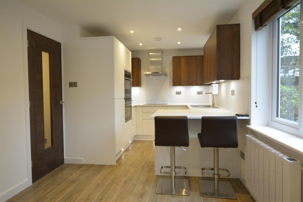 Property photo 3 of 8 Kitchen.Jpg