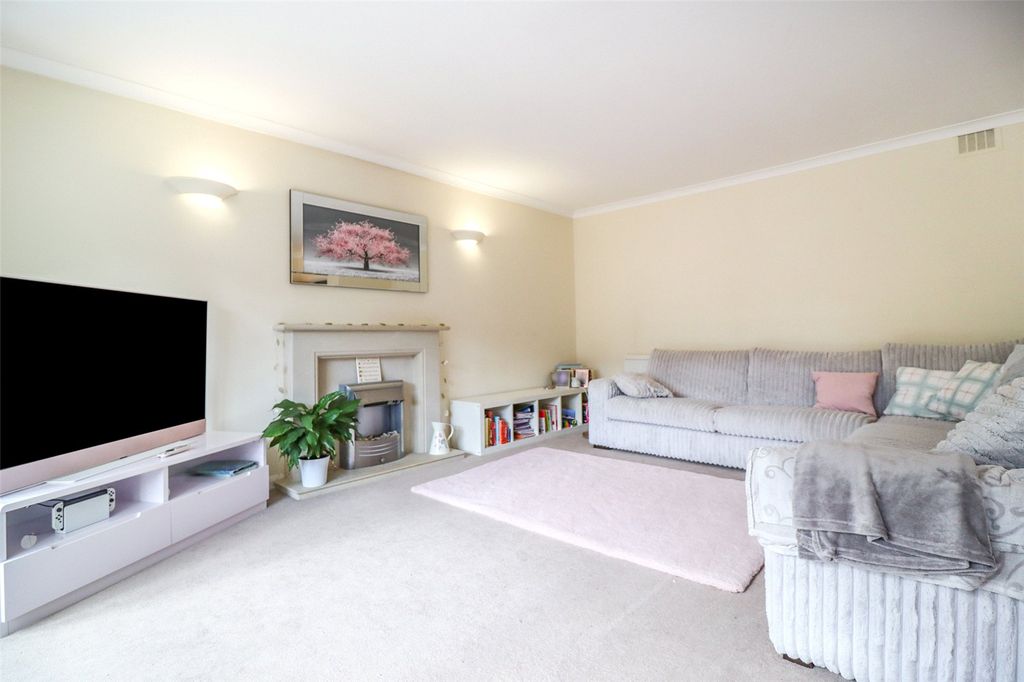 Property photo 2 of 11 Picture No. 19