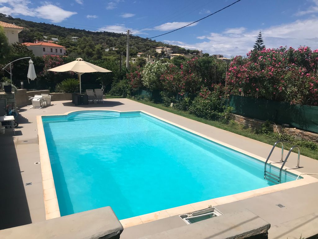 Property photo 1 of 31