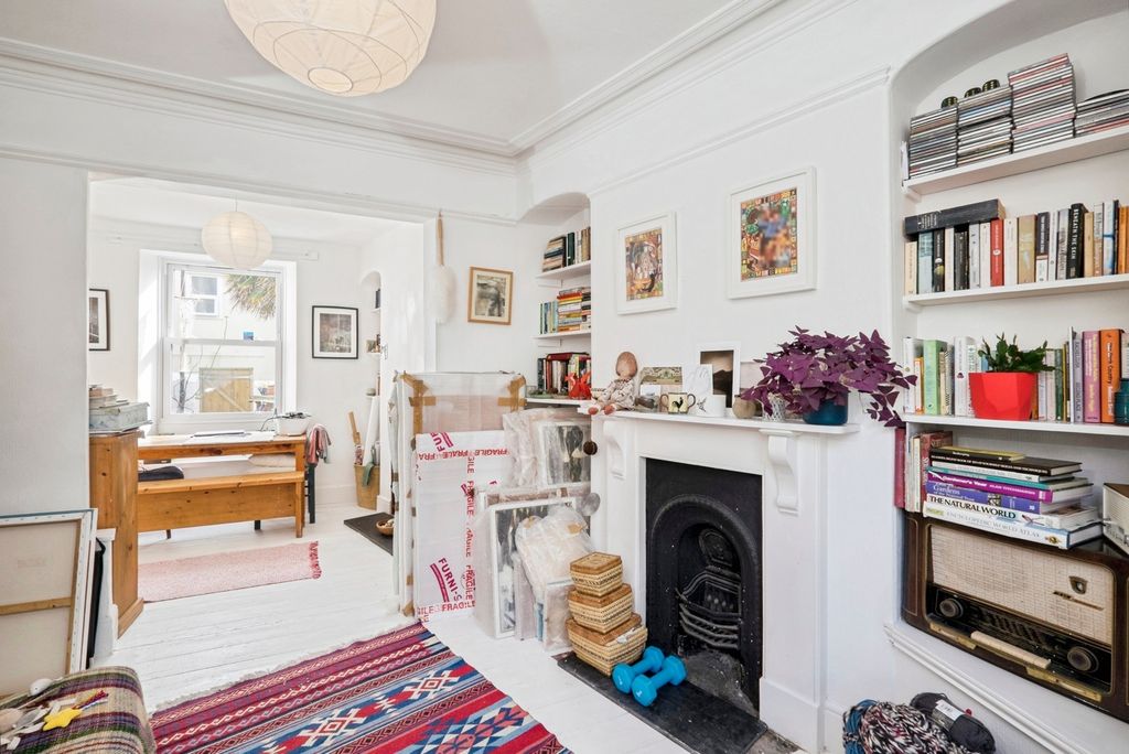 Property photo 2 of 13 Photo