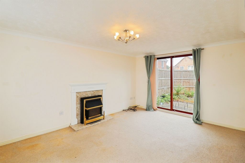Property photo 3 of 14
