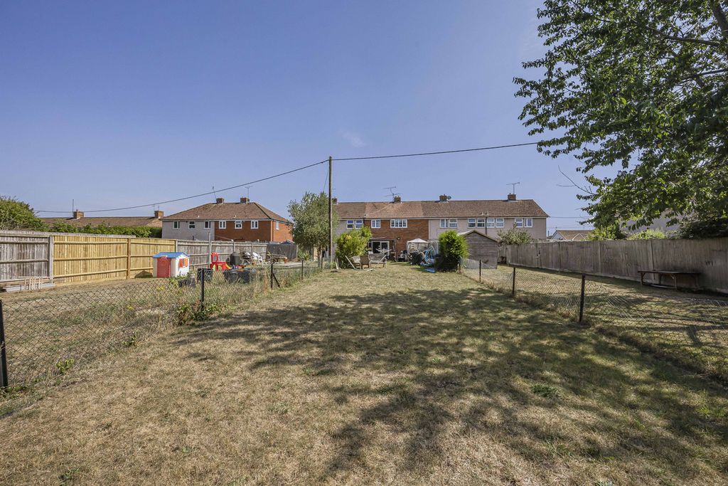 Property photo 2 of 22