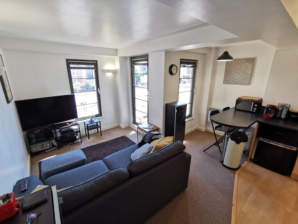 Property photo 2 of 14