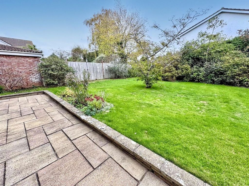 Property photo 2 of 14