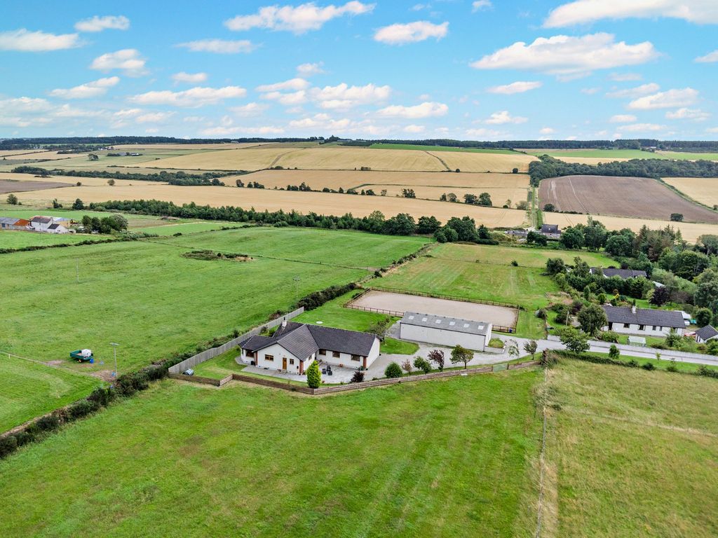 Property photo 1 of 28 The Stables