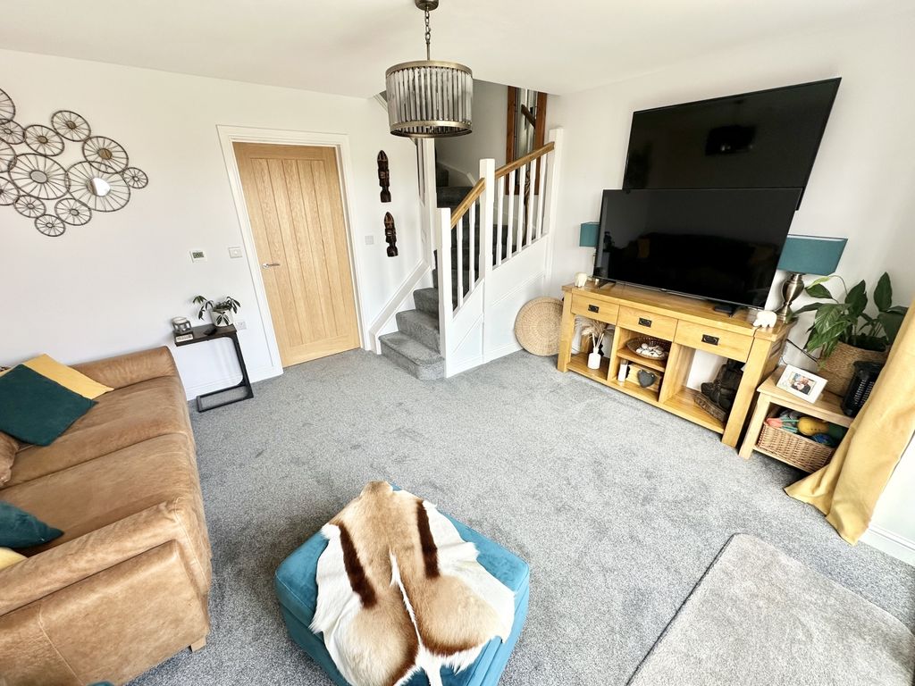 Property photo 3 of 10 Img_4427