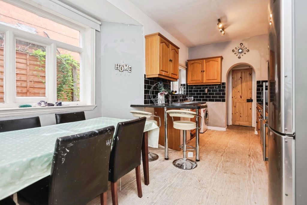 Property photo 3 of 19 Photo