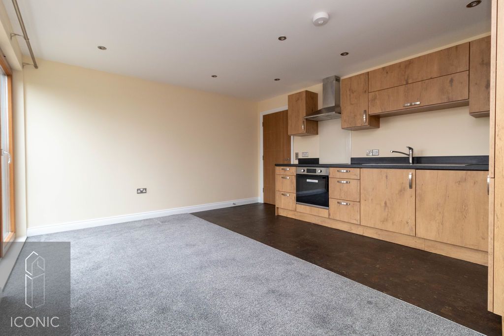 Property photo 2 of 11 Photo 9
