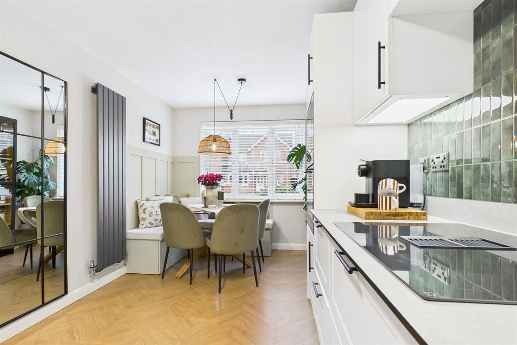 Property photo 3 of 18 Kitchen/Diner