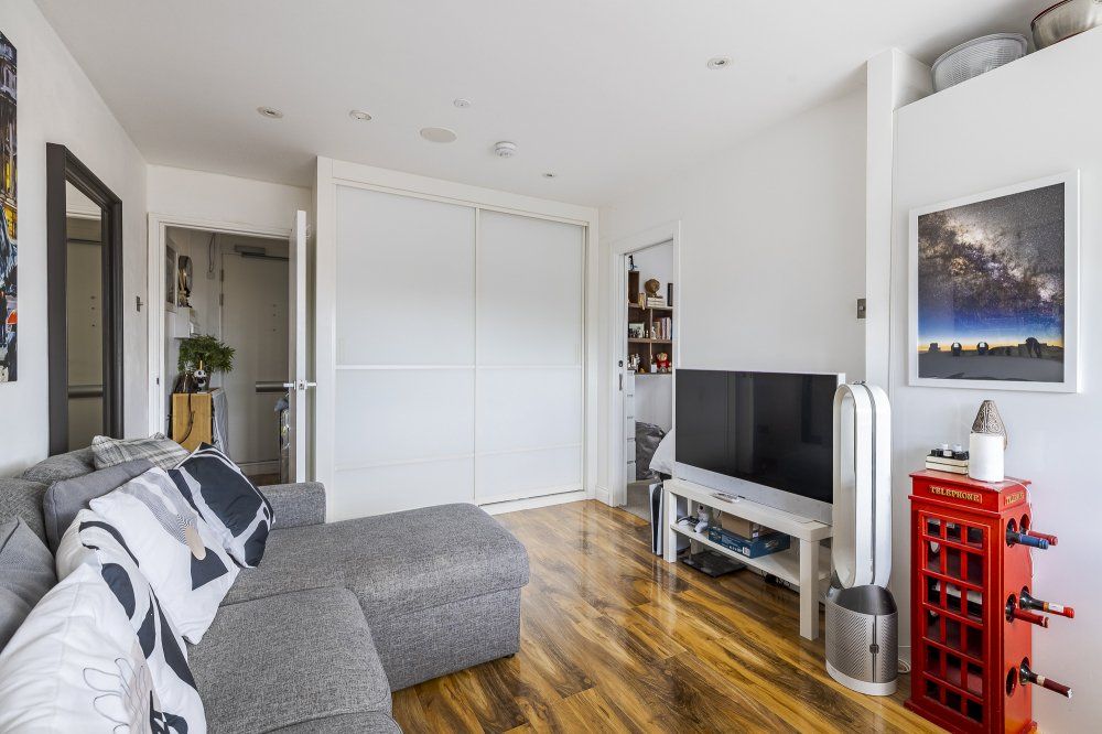 Property photo 2 of 14 Picture No. 02