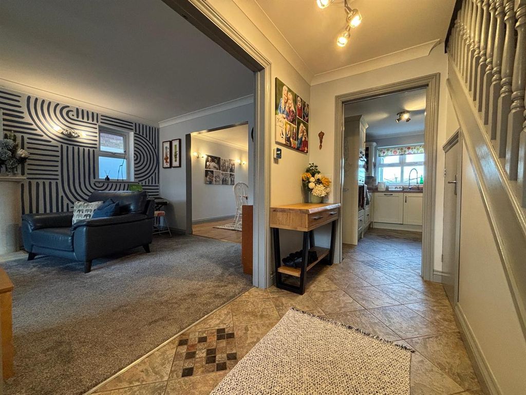 Property photo 3 of 30 Img-20251202-Wa0058.Jpg