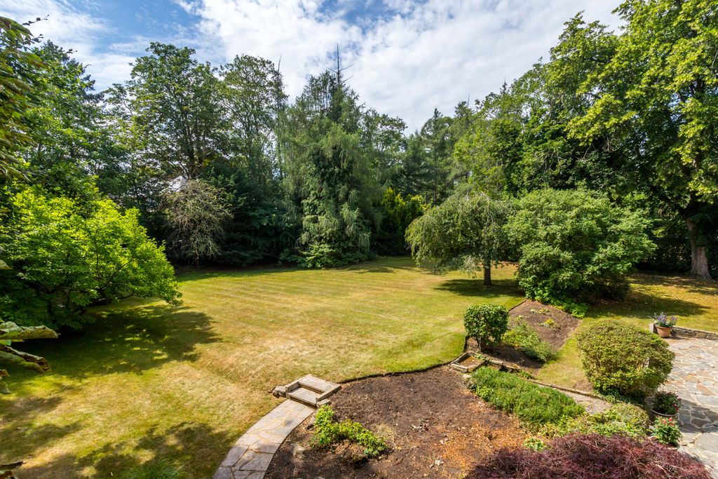 Property photo 3 of 30