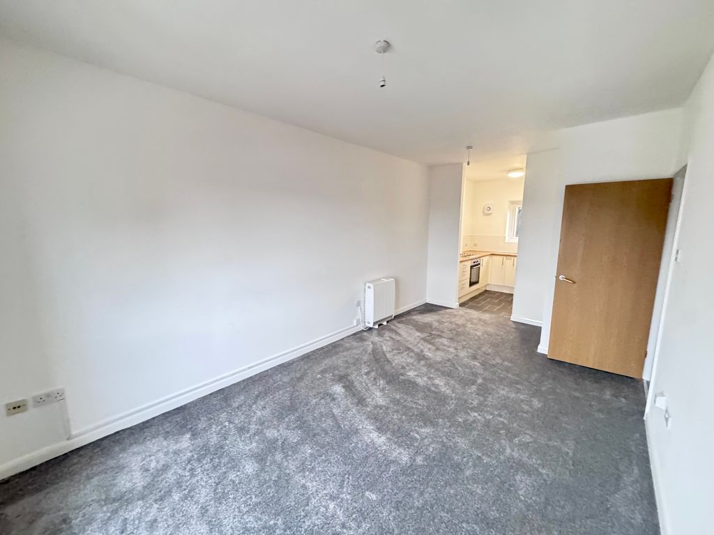 Property photo 3 of 6