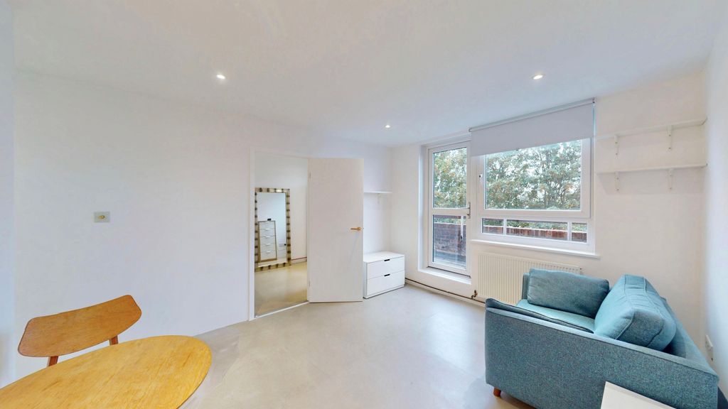 Property photo 1 of 16 Picture No. 06